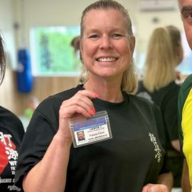 Senpai Valérie Circe